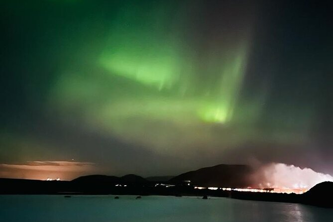 Small Group Hunting for the Northern Lights in Reykjavík EngRus - Reviews