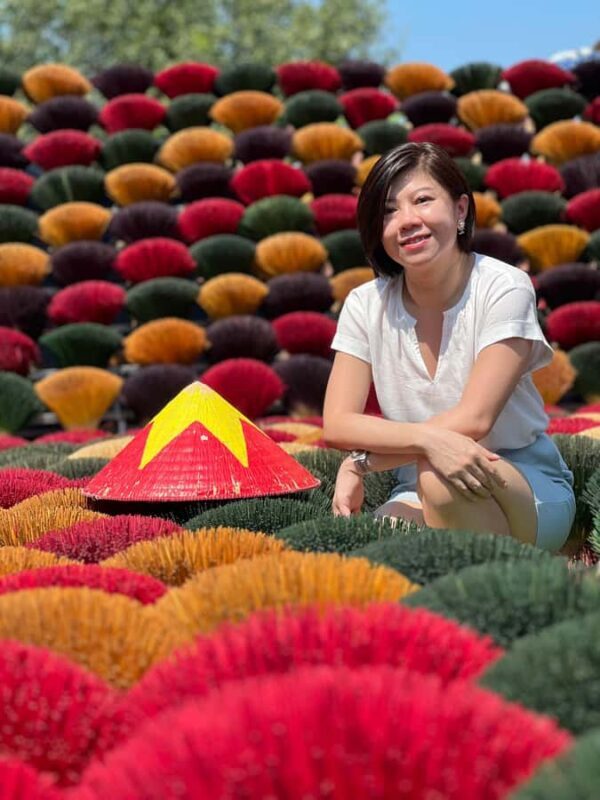 Small group: Incense, Conical Hat &Ha Thai Village - Artistic and Cultural Highlights