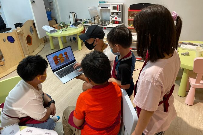 Small-Group Innovative Digital Art Workshop in Sheung Wan - Workshop Details