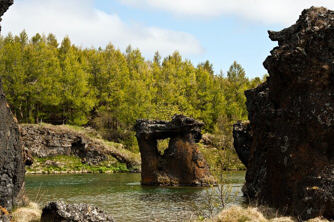 Small-Group Lake Mývatn Tour From Akureyri - Weather and Minimum Travelers