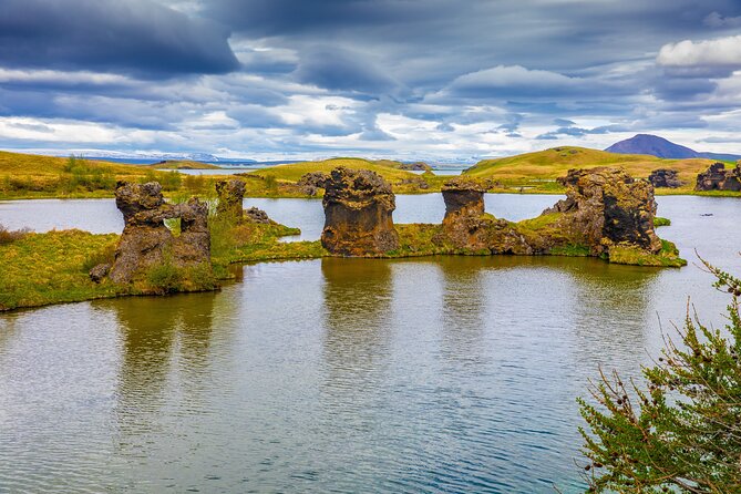 Small-Group Lake Mývatn Tour From Akureyri - Learn About Volcanic Eruptions and Landscapes