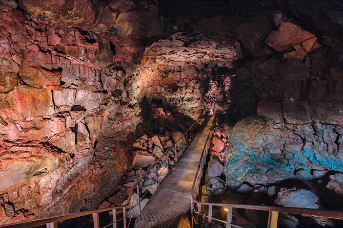 Small Group Lava Caving Experience - Location and Accessibility