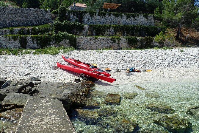 Small-Group Lumbarda Sunset and Evening Kayaking Experience - Tour Description