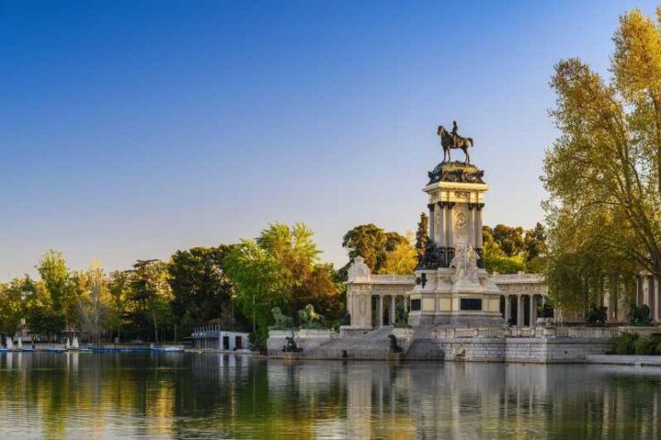 Small Group Madrid Bike Tour With Churros and Chocolate - Tour Overview and Pricing