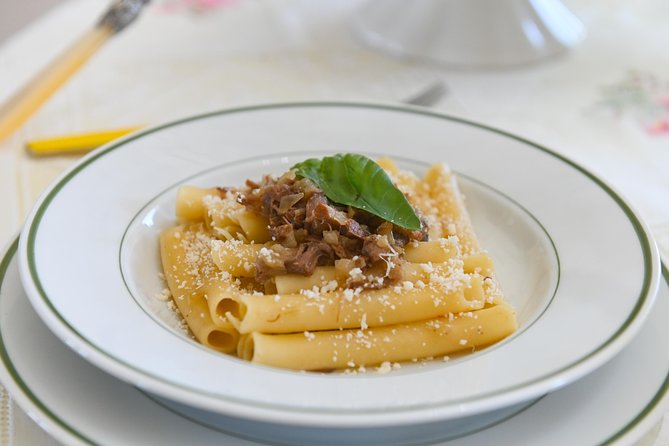 Small Group Market Tour and Dining Experience at a Cesarinas Home in Pompei - Pricing and Booking