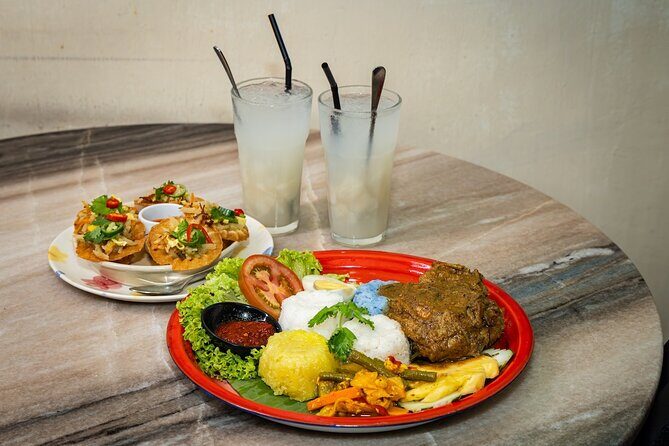 Small Group Melaka After Dark Food Tour - The Night Wrap-up at Tipsy Bridge