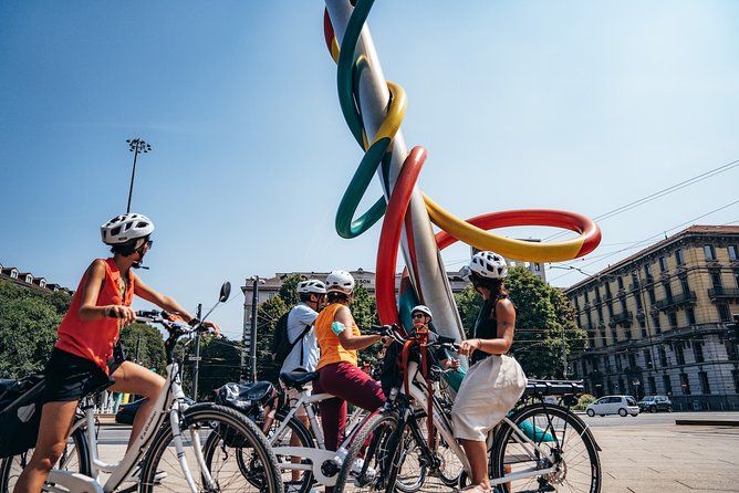 Small-Group Milan Highlights E-Bike Tour - Positive Reviews and Praise for Tour Guides