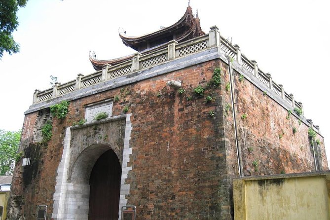 Small-Group Motorbike Sightseeing and Food Tour in Hanoi - Common Questions