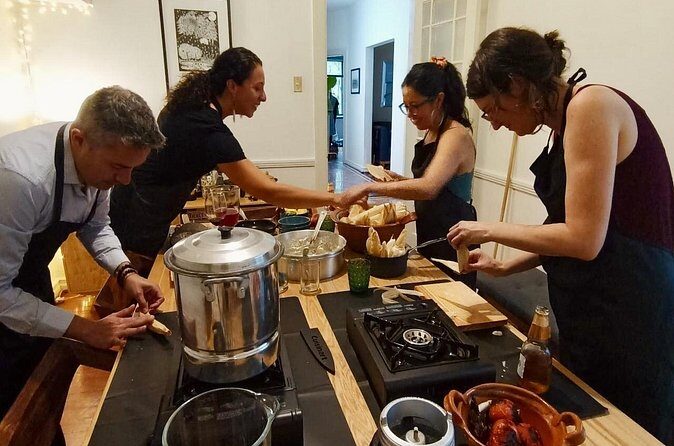Small Group Multi-Variety Tamal Cooking Class in La Condesa - Who Should Book This Experience?
