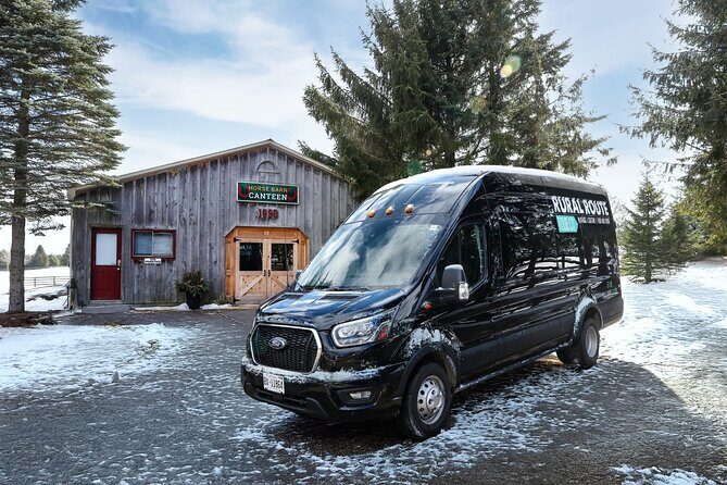 Small Group Mystery Shop and Dine Christmas Tour from Toronto - Authentic Touches & Surprises