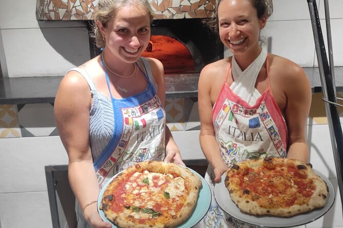 Small Group Naples Pizza Making Class With Drink Included - Meeting and Pickup