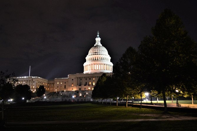 Small Group National Mall Night Tour With 10 Top Attractions - Coverage of Major Sites