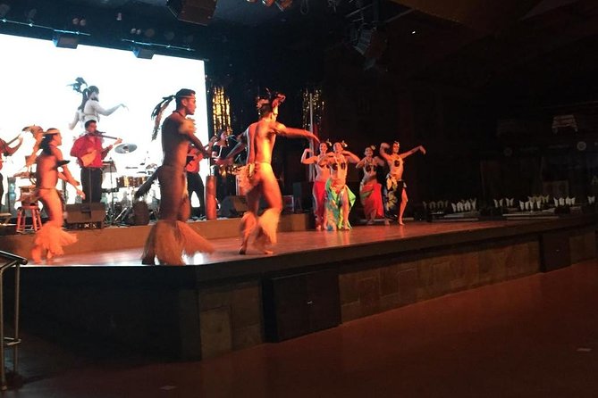 Small-Group Night City Tour: San Cristobal Hill and Dinner Show - Tour Overview