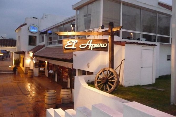 Small-Group Night City Tour: San Cristobal Hill and Dinner Show - Additional Information
