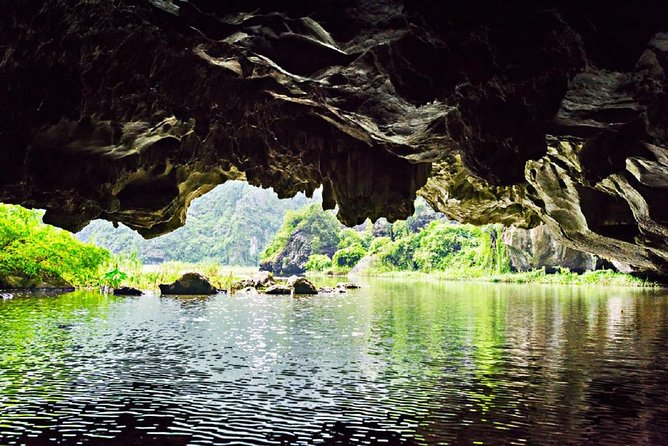 Small Group Ninh Binh Tour: Hoa Lu Tam Coc Full Day Tour From Hanoi - Meeting Points