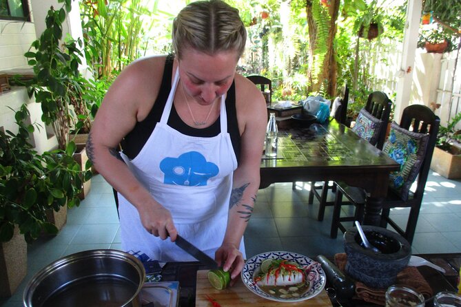 Small Group Northern Thai Cuisine & Market Tour in Chiang Mai - Dish Options