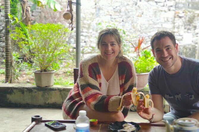 Small Group of 11 Discover Ninh Binh: Hoa Lu, Tam Coc, Mua Caves - Lunch: Sampling Authentic Vietnamese Cuisine  