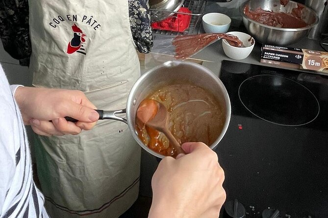 Small Group Parisian Macaron Masterclass - Hands-On Experience in Paris