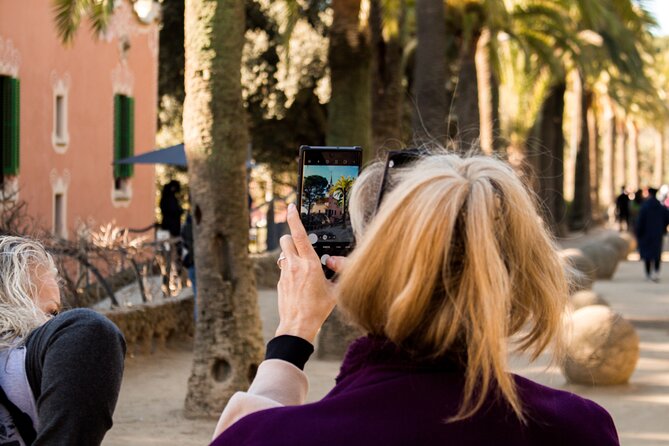 Small Group Park Güell Guided Tour With Skip the Line Ticket - Directions