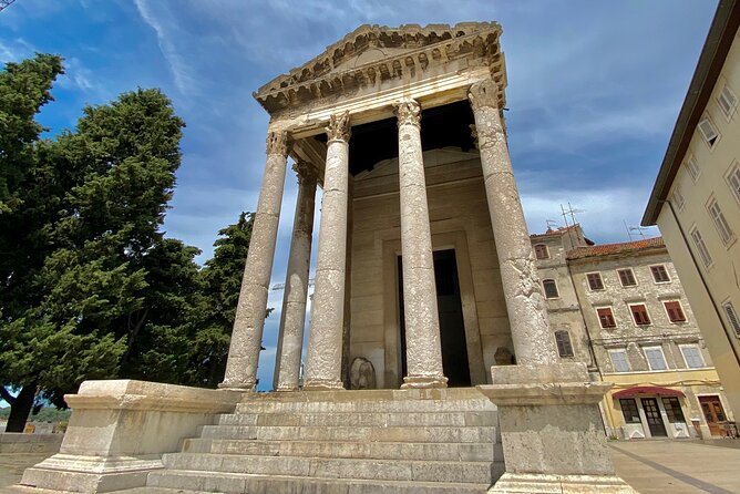 Small-Group Pula Sunset Walking Tour With Local Dessert - What To Expect