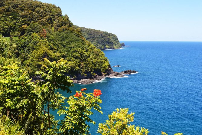 Small-Group Road to Hana Luxury Tour - Meeting and Pickup