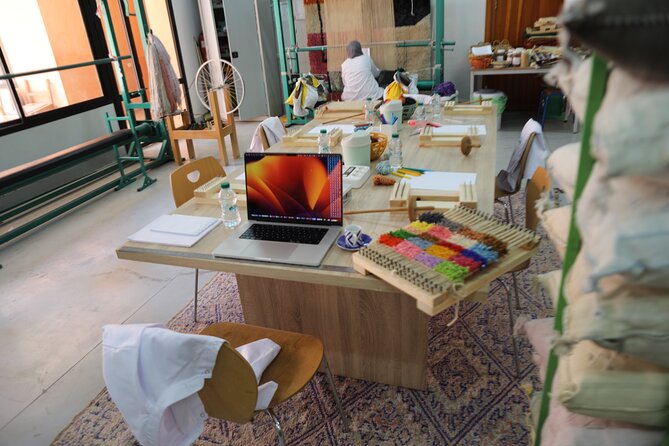 Small Group Rug Making Workshop in Marrakech With Licensed Guide - Materials and Setting Details