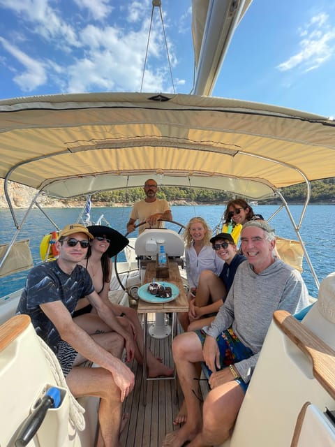 Small-Group Sailing Cruise in Nafplio With Local Treats - Boat Features and Comfort