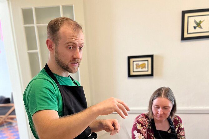 Small Group Salsa and Tortillas Class in La Condesa - Building Tacos and Tasting