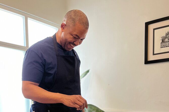 Small Group Salsa and Tortillas Class in La Condesa - Accessibility and Considerations