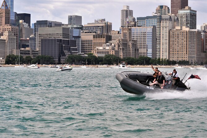 Small-Group Sightseeing Boat Tour in Chicago - Traveler Photos