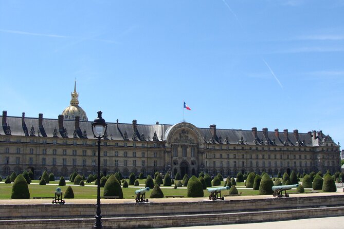 Small Group Sightseeing Walking Tour Around Eiffel Tower - Pricing and Reviews