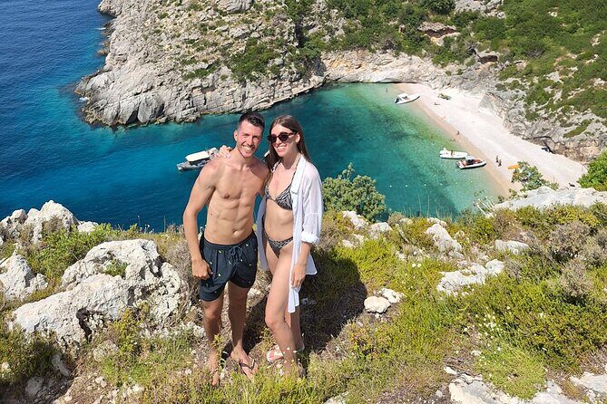 Small Group Speedboat Adventure Trip to Grama Bay - An In-Depth Look at the Speedboat Trip to Grama Bay