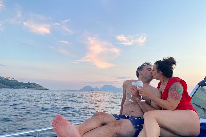 Small Group Sunset Boat Tour From Sorrento - Reviews