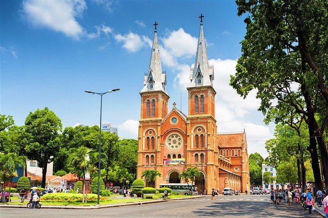Small Group Tour Discover Ho Chi Minh City - Historical Landmarks and Monuments