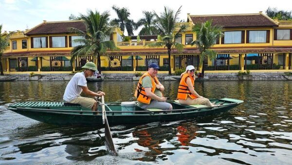 Small Group Tour From Hanoi: Hoa Lu -Tam Coc- Local Family - Local Family Experience