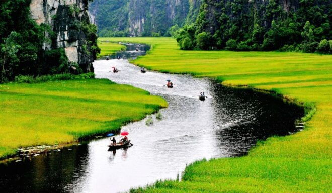 Small Group Tour From Hanoi: Mua Cave, Tam Coc, Bich Dong - Related Tours and Pricing
