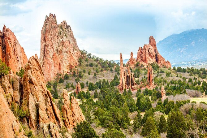 Small Group Tour of Pikes Peak and the Garden of the Gods From Denver - Tour Highlights and Itinerary