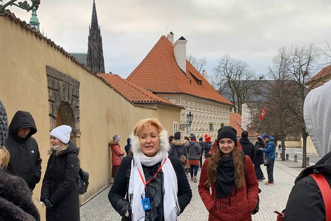 Small-Group Tour of Prague Castle With Visit to Interiors - Tour Accessibility