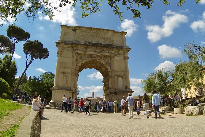 Small-Group Tour of Roman Forum, Palatine Hill & Circus Maximus - Meeting Point