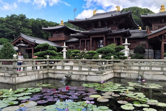 Small-Group Tour: Temples & Markets Discovering [PROMOTION ] - Group Size & Pricing