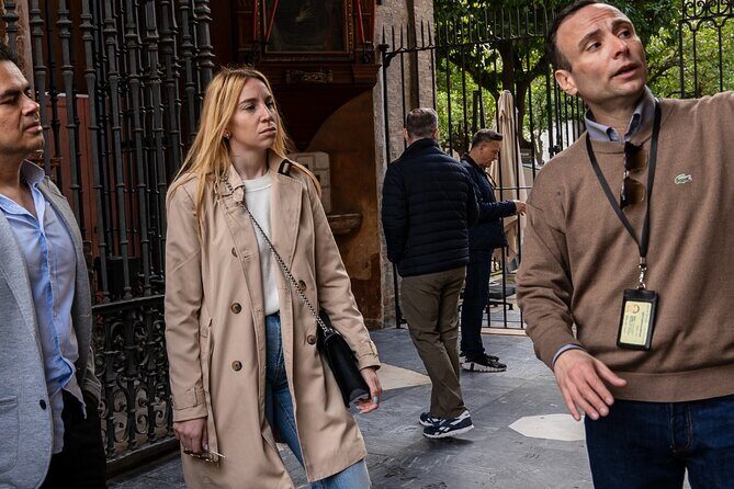 Small Group Tour to Cathedral and Giralda Direct Entrance - Who Should Book This Tour?