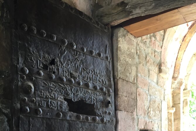 Small Group Tour to Kutaisi Monasteries: Gelati, Motsameta and Bagrati. - Meeting Point Information