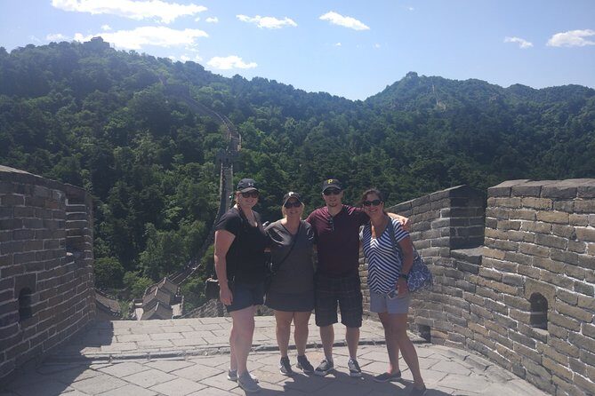Small Group Tour to Mutianyu Great Wall, Ming Tombs, Sacred Path With Lunch - Lunch Break and Transition to Ming Tombs
