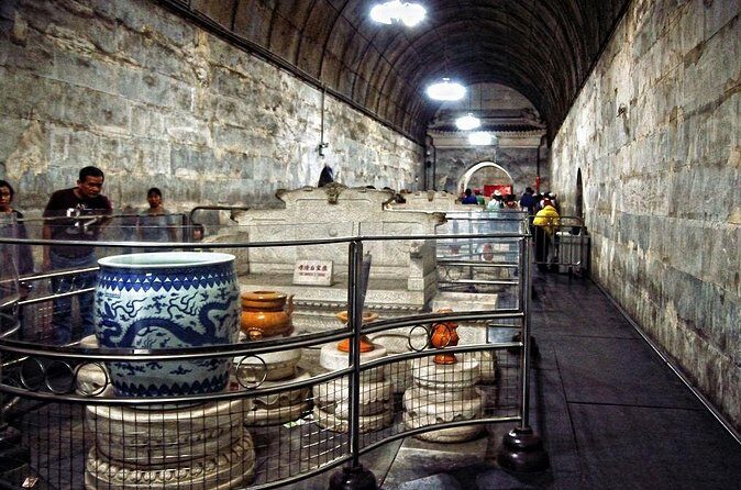 Small Group Tour to Mutianyu Great Wall, Ming Tombs, Sacred Path With Lunch - Is This Tour for You?