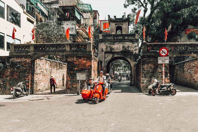 Small Group Vespa Sidecar Tour in Hanoi - Vespa Sidecar Experience