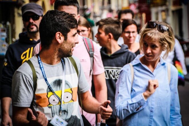 Small-Group Walking Tour With Amsterdam Canal Cruise - Participant Information