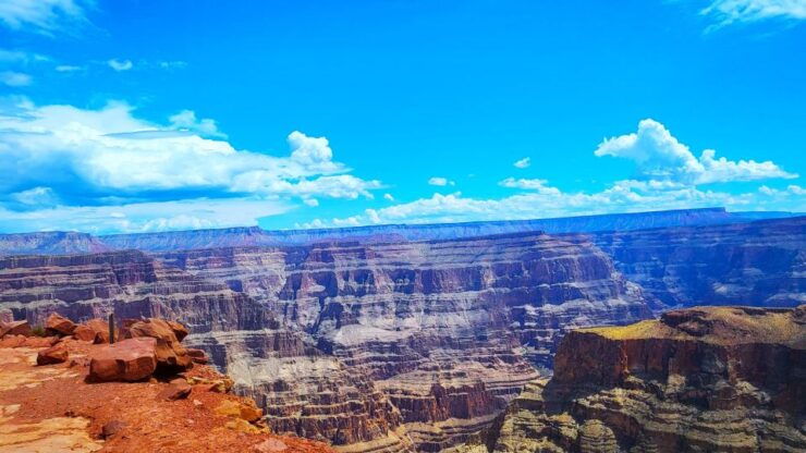Small Group: West Rim, Hoover Dam, Seven Magic Mountains - Experience