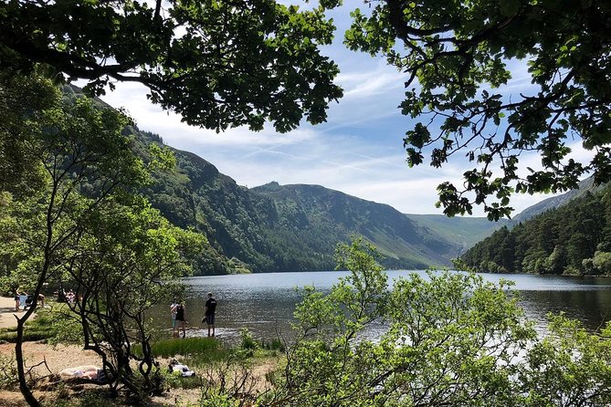 Small-Group Wicklow and Glendalough Daytour From Dublin With a Guided Walk - Positive Reviews