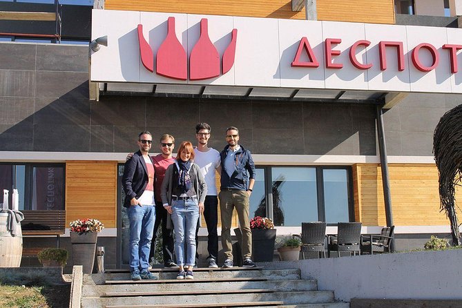 Small Group Wine Tour in Sumadija Wine Region - Meeting and Pickup