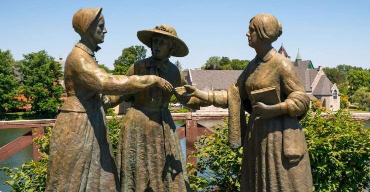 Small Town, Big Ideas: A Self-Guided Tour in Seneca Falls - Historical Sites Visit